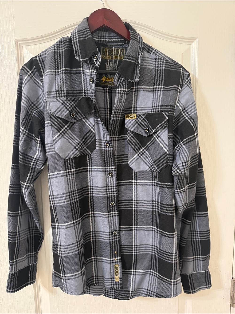 DIXXON Men's Black & Gray Plaid Button-Up Shirt NWOT
